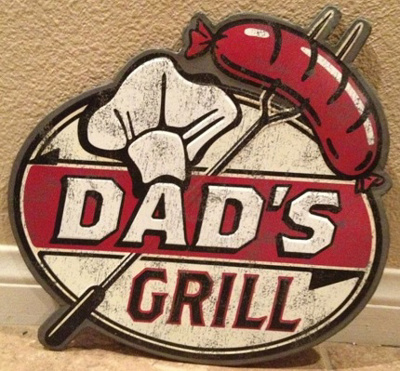 Dad's Grill Metal Hanging Plaque 