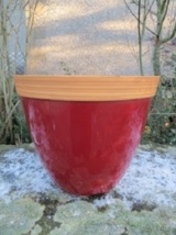 12" Provence Plastic Planter (Ruby Red) 